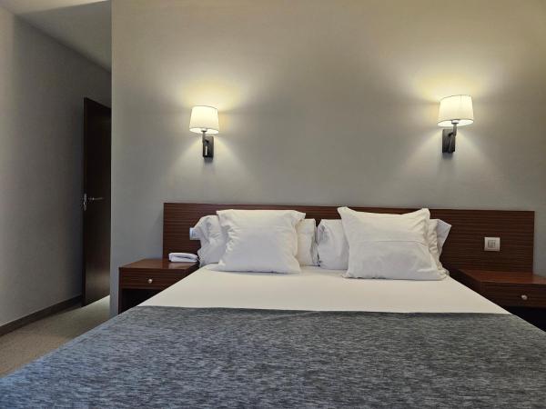 Hotel Les 7 Claus : photo 6 de la chambre chambre double