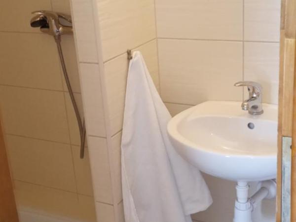 U KOMINKA : photo 9 de la chambre chambre triple avec salle de bains privative