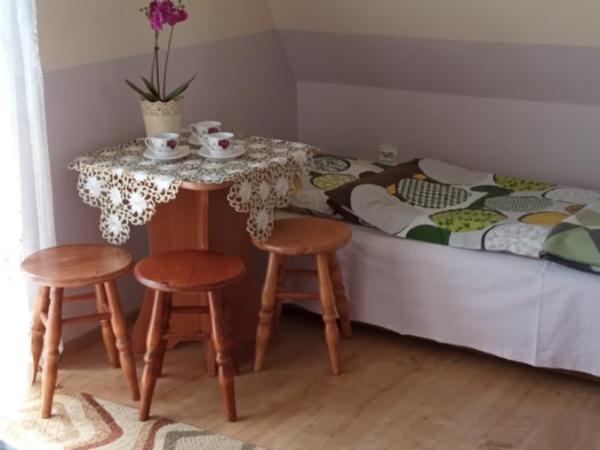 U KOMINKA : photo 4 de la chambre chambre triple avec salle de bains privative