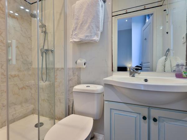 Emeraude Résidence Hotelière : photo 1 de la chambre hébergement 1 chambre sainte-maxime