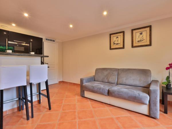 Emeraude Résidence Hotelière : photo 4 de la chambre appartement - rez-de-chaussée