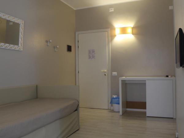 Ute Hotel : photo 4 de la chambre chambre quadruple supérieure