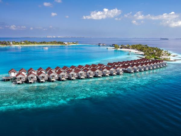 OBLU SELECT Lobigili - Premium All-Inclusive with Free Transfers : photo 2 de la chambre water villa avec piscine