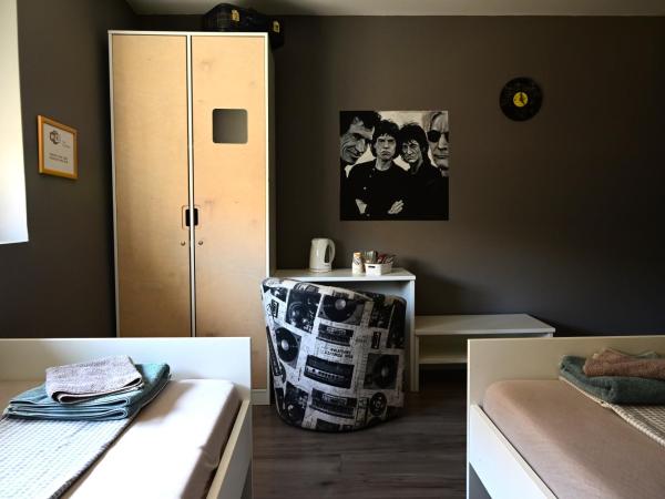 Rock Rooms Pula : photo 3 de la chambre chambre lits jumeaux avec salle de bains