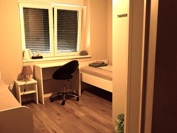 Rock Rooms Pula : photo 5 de la chambre chambre lits jumeaux avec salle de bains