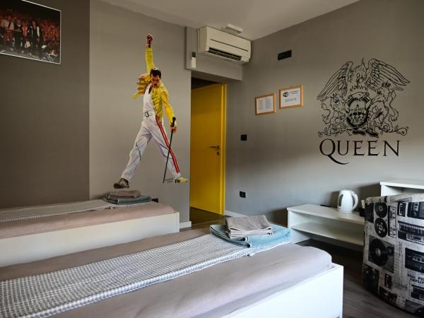 Rock Rooms Pula : photo 6 de la chambre chambre lits jumeaux avec salle de bains