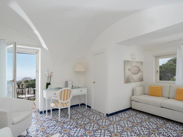 Sina Flora : photo 8 de la chambre chambre familiale - vue sur mer