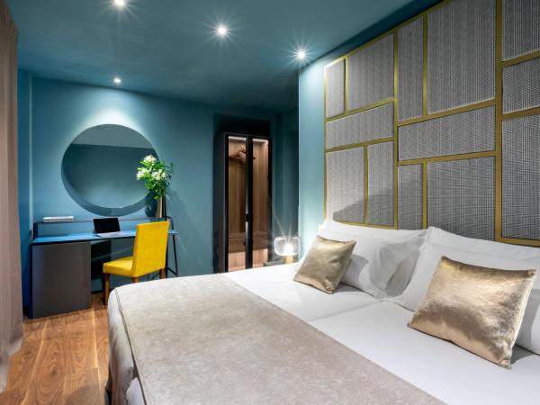Pamplona Catedral Hotel : photo 8 de la chambre chambre double ou lits jumeaux