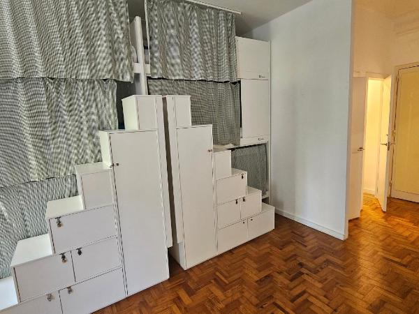 Castilho 63 Hostel & Suites : photo 4 de la chambre lit dans dortoir féminin de 12 lits