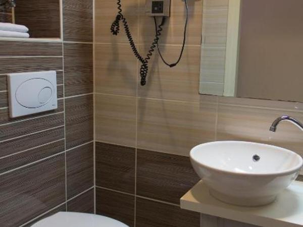 Hotel Port : photo 4 de la chambre chambre simple avec balcon