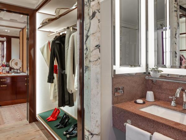 Portrait Milano - Lungarno Collection : photo 6 de la chambre suite junior