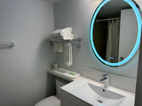 Diplomat Inn : photo 9 de la chambre executive room with 2 queen beds 