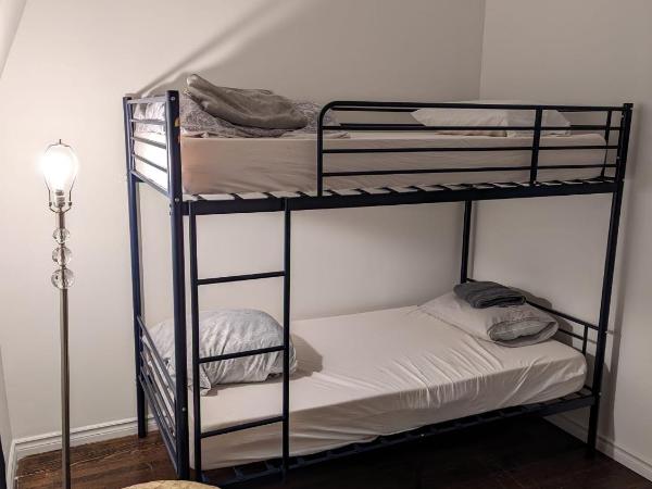 The Parkdale Hostellerie : photo 2 de la chambre lit dans dortoir pour hommes de 4 lits