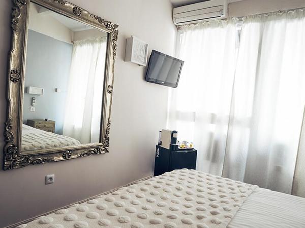 Hôtel Eve Cap d'agde Village Naturiste : photo 10 de la chambre suite avec balcon