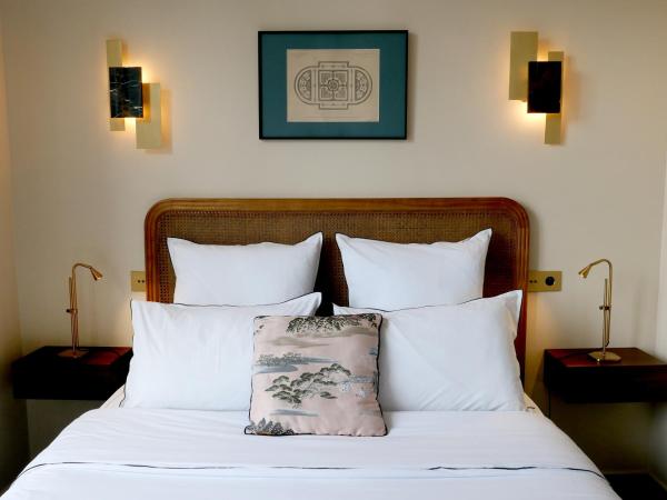 Hôtel Bristol Pau : photo 1 de la chambre chambre double standard