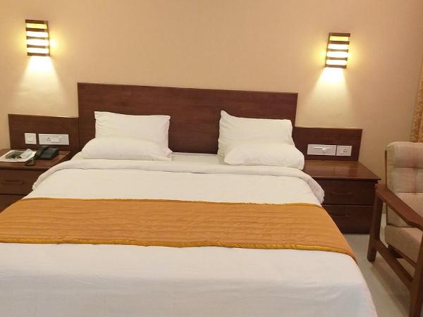 Hotel Mi casa'Lacasa' near Delhi airport : photo 6 de la chambre chambre double avec salle de bains privative