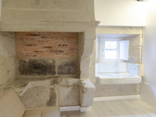 Hotel Montes : photo 6 de la chambre suite junior avec balcon