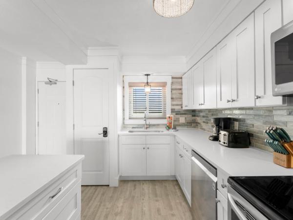 Yelleville PCB : photo 7 de la chambre apartment with view and balcony