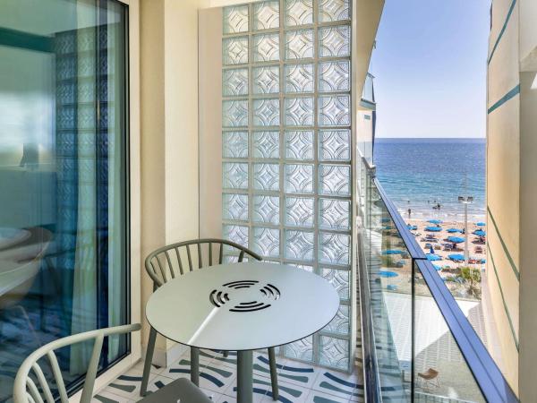 Barceló Benidorm Beach - Adults Recommended : photo 8 de la chambre chambre double avec terrasse