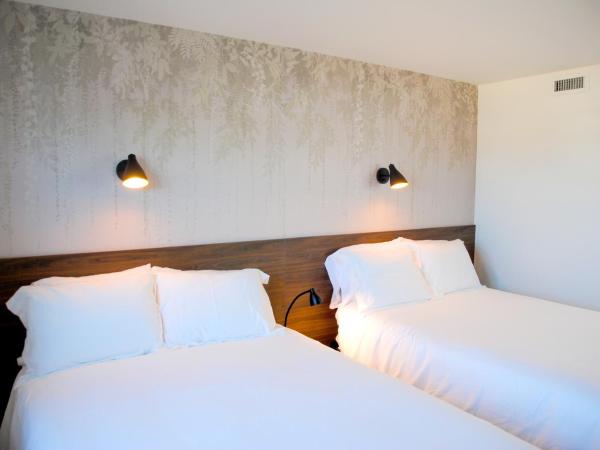 Uptown Inn - Limited Service Apart-Hotel : photo 5 de la chambre studio apartment with queen bed- freeway facing
