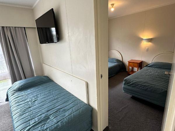 Airport Westney Lodge : photo 2 de la chambre chambre familiale deluxe