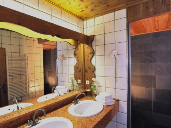 Alp Art Hotel Götzens : photo 2 de la chambre suite familiale