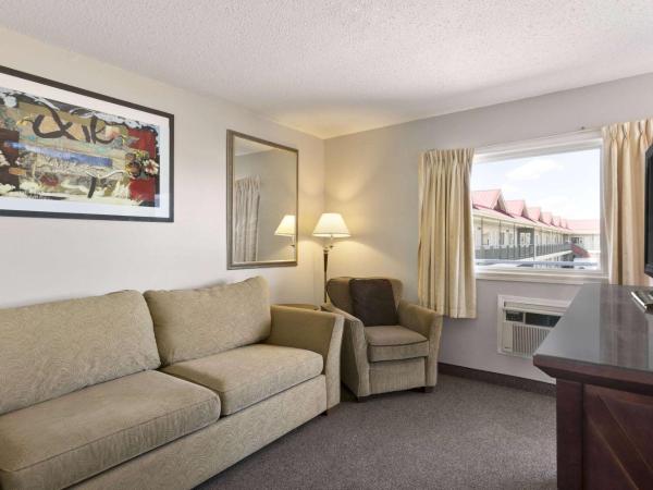Thriftlodge Saskatoon : photo 1 de la chambre suite 1 chambre lit king-size - non-fumeurs