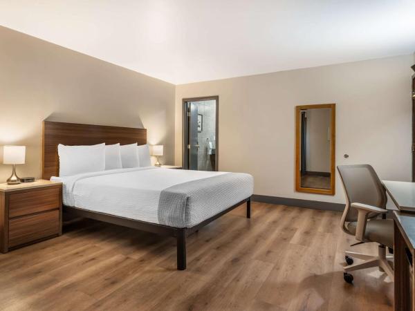 La Luna Inn, Ascend Hotel Collection : photo 3 de la chambre large king room - disability access/non smoking