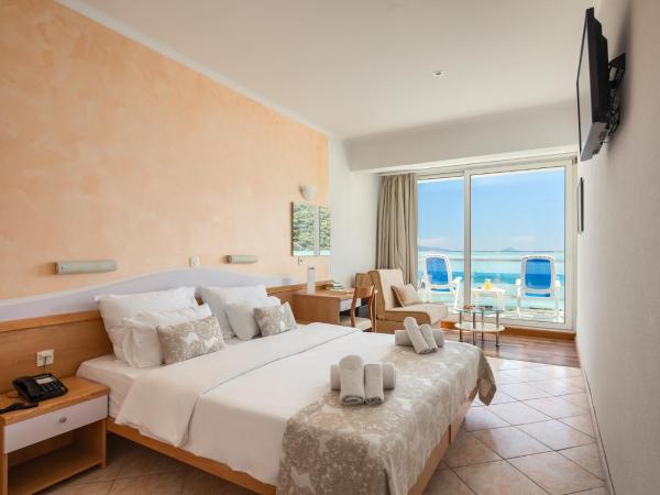 Hotel Mimosa Lido Palace - Maslinica Hotels & Resorts : photo 7 de la chambre chambre double avec balcon - vue sur mer