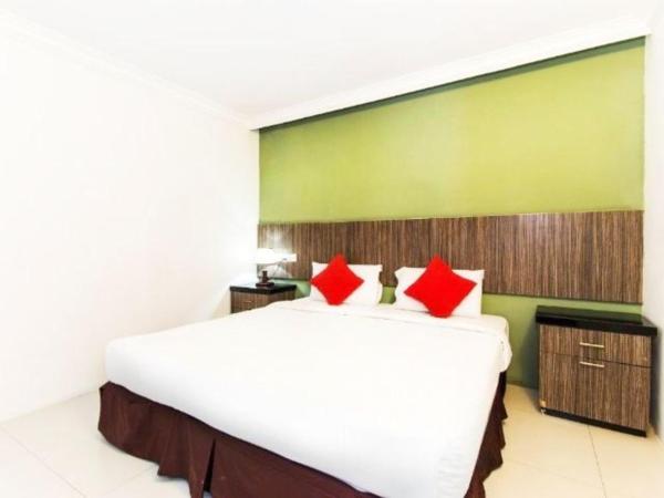 Hotel Crystal City : photo 2 de la chambre chambre lit king-size standard