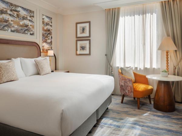 The Caledonian Edinburgh, Curio Collection by Hilton : photo 1 de la chambre chambre lit king-size deluxe