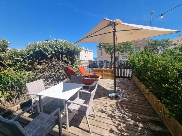 Hôtel du Midi Plage : photo 4 de la chambre chambre familiale avec terrasse 