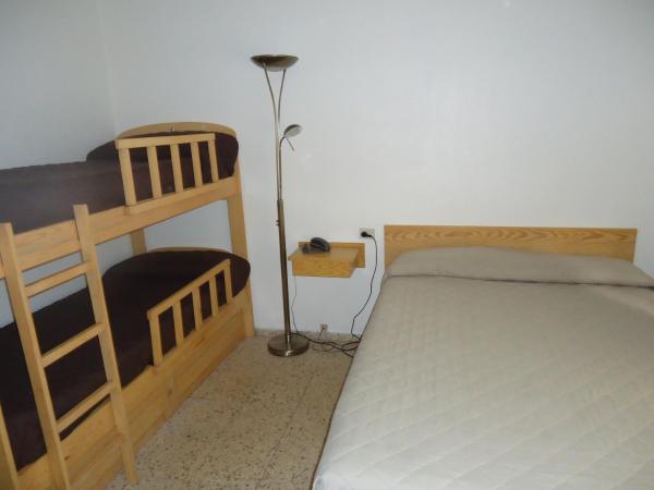 Residència Restaurant Indalo : photo 1 de la chambre chambre quadruple