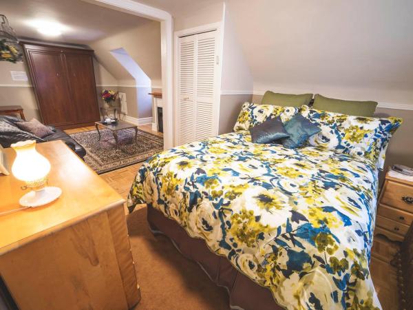 Bed and Breakfast 4 Saisons : photo 2 de la chambre chambre lit queen-size avec balcon