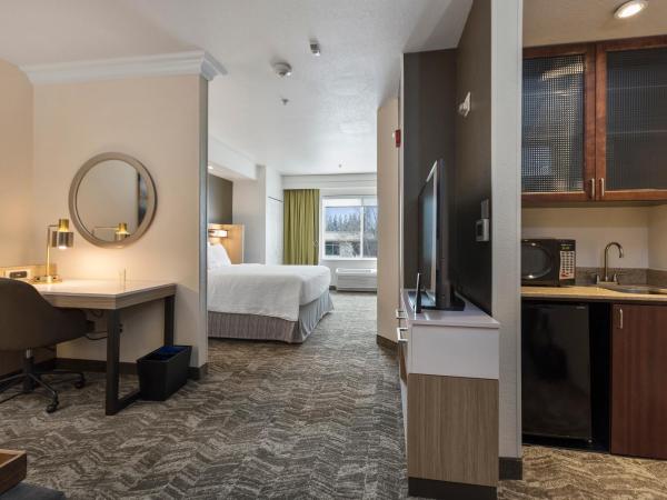 SpringHill Suites by Marriott Sacramento Natomas : photo 1 de la chambre suite lit king-size avec canapé-lit et lit gigogne
