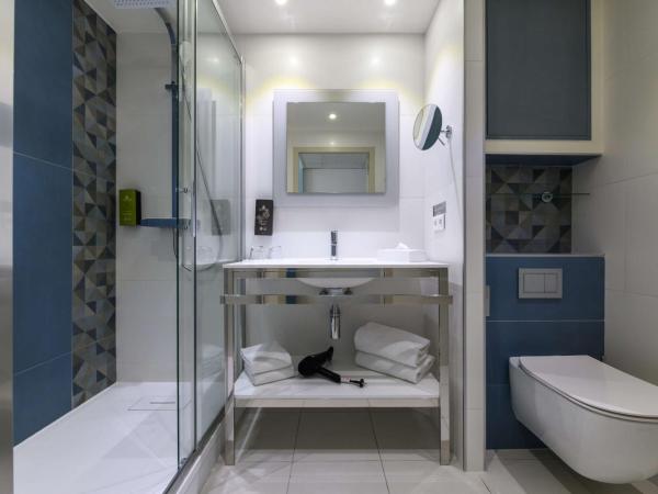 Best Western Plus Ajaccio Amirauté : photo 3 de la chambre chambre familiale