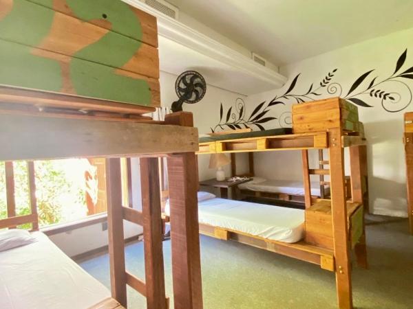 The Eco Palace Hostel : photo 1 de la chambre lit simple dans dortoir de 10 lits