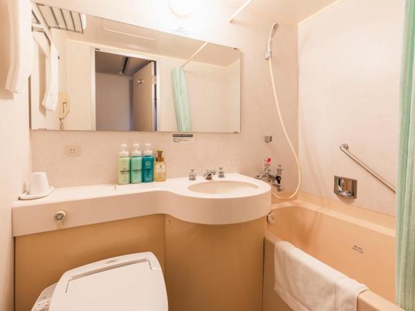 Hotel Sunroute Niigata : photo 3 de la chambre chambre double avec petit lit double - fumeurs