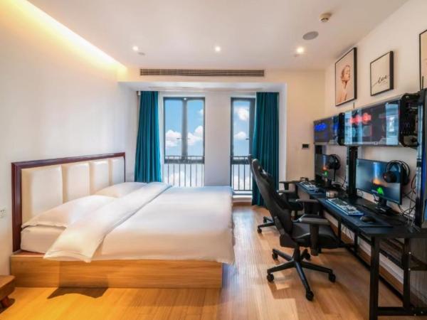 Muyu E-SPORT HOTEL慕鱼电竞酒店 : photo 4 de la chambre chambre double avec salle de bains privative