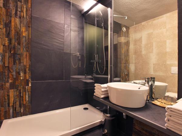 Alp Art Hotel Götzens : photo 2 de la chambre chambre quadruple