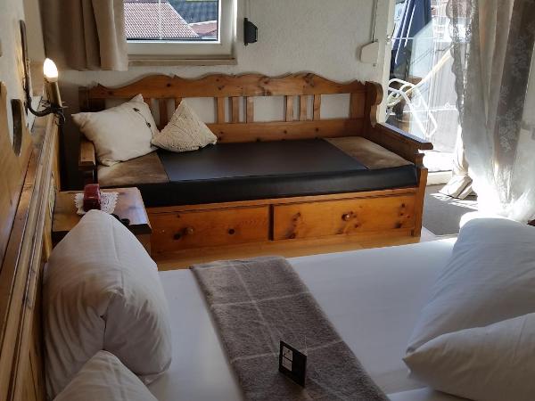 Alp Art Hotel Götzens : photo 3 de la chambre suite familiale