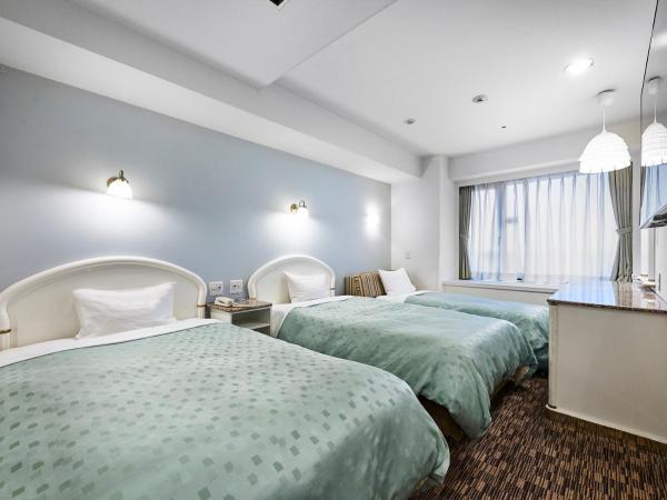 Kobe Sannomiya Union Hotel : photo 1 de la chambre chambre triple - fumeurs