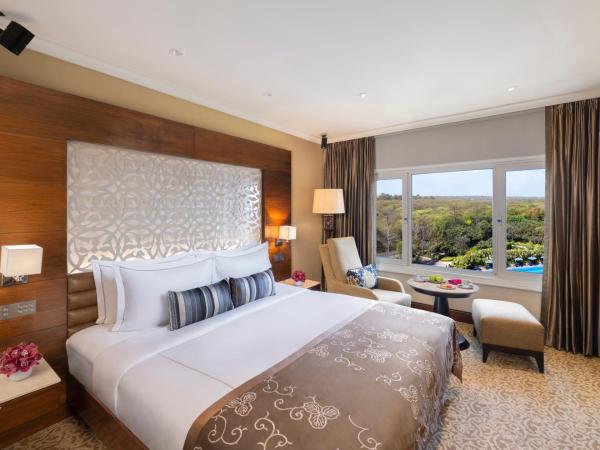 Taj Palace, New Delhi : photo 1 de la chambre luxury suite king bed pool view