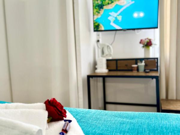 Hotel L'Escapade : photo 10 de la chambre chambre familiale