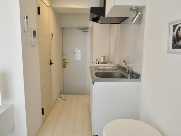 CRYSTAL & RESORT FUKUOKA : photo 4 de la chambre chambre double Économique avec petit lit double