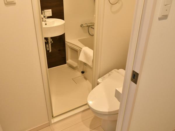 CRYSTAL & RESORT FUKUOKA : photo 4 de la chambre chambre double Économique avec petit lit double