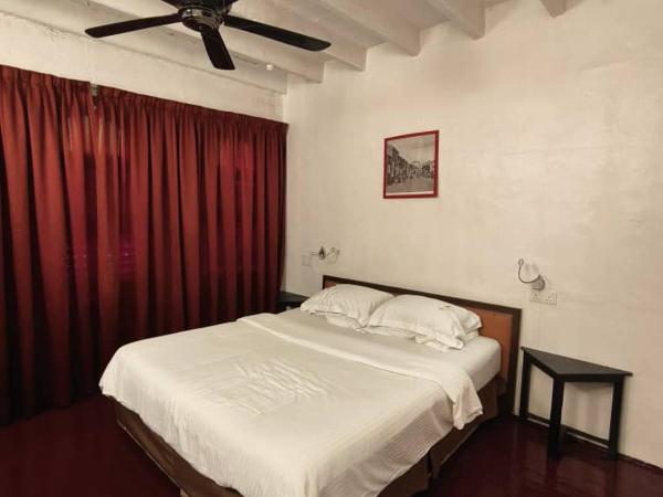 Red Inn Court : photo 10 de la chambre chambre double supérieure avec salle de bains commune