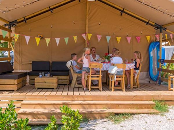 Eurocamp Tents at Campsite Val Saline : photo 3 de la chambre tente