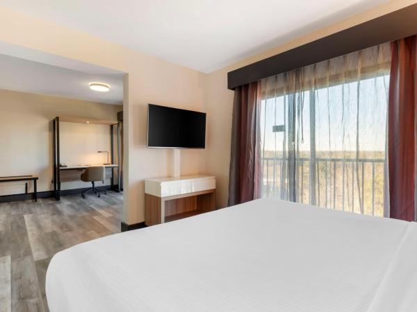 Best Western Plus Atlanta Airport East : photo 1 de la chambre chambre lit king-size deluxe - non-fumeurs 