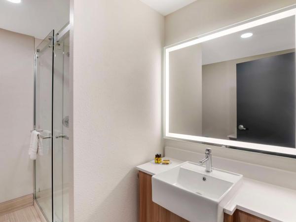 Best Western Plus Atlanta Airport East : photo 2 de la chambre chambre lit king-size - non-fumeurs